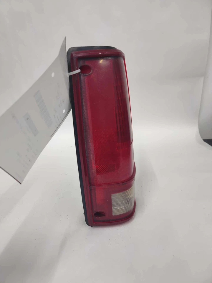 Conjunto de luz trasera izquierda Chevrolet S10/S15/Sonoma 1982-93 camioneta 16501241 Foto 2 de 4