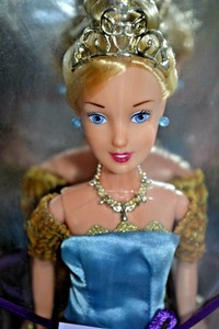 golden glitter dolls