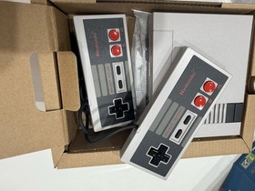 Nintendo NES Mini Classic Edition Console Inc 2 X Controllers Ref 842