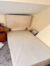 Small Double Divan Bed In Good Conditions with Mattress