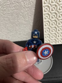 Marvel Lego Minifig Captain America Dark Blue w/Shield & Mosaic