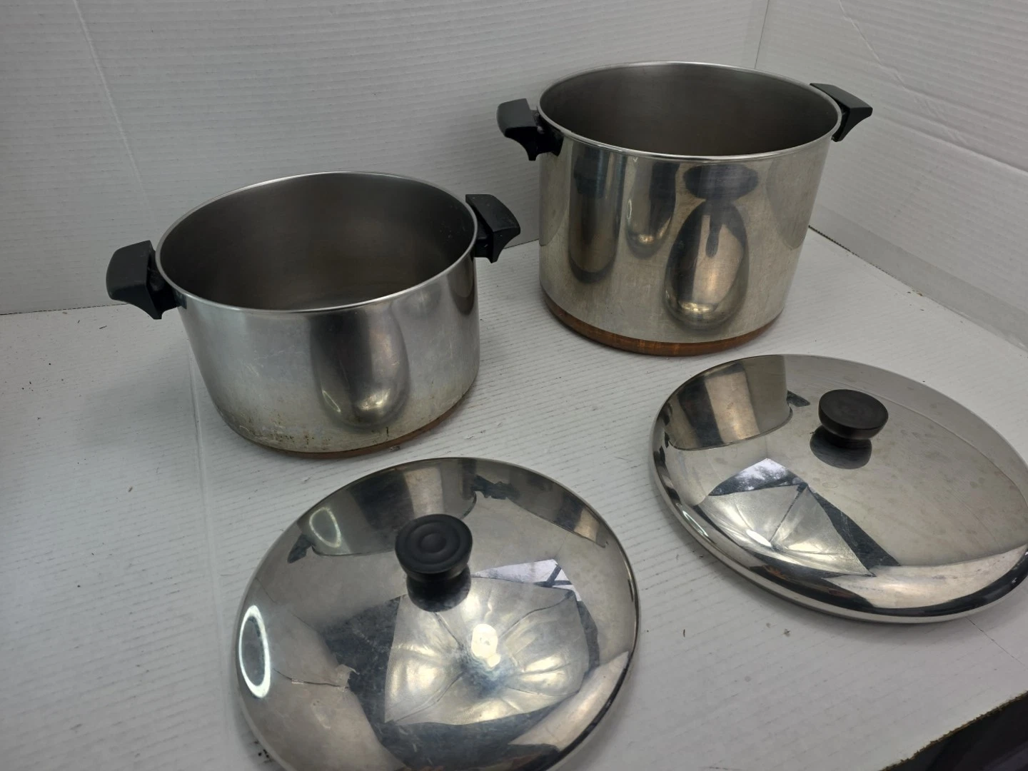 Lot Of Two Revereware Copper Bottom Stockpots W/ Lids 6 Qt And 10 Qt