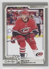 2018-19 O-Pee-Chee Silver Elias Lindholm #186 o6b