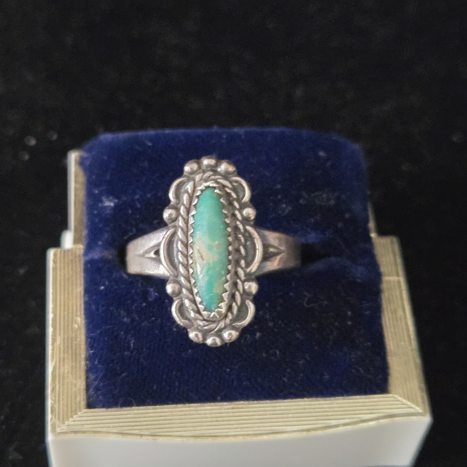 Vintage Native American Sterling Silver Turquoise Ring Size 7.5