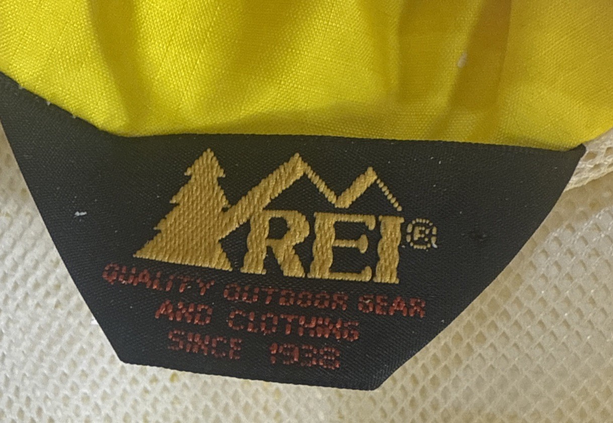 Vtg 90s REI Cycling Running Nylon Windbreaker Jacket Men’s L Large Yellow