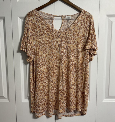 Cupio Curvy Women Plus Size Flutter Sleeves Animal Print Top Size 1x