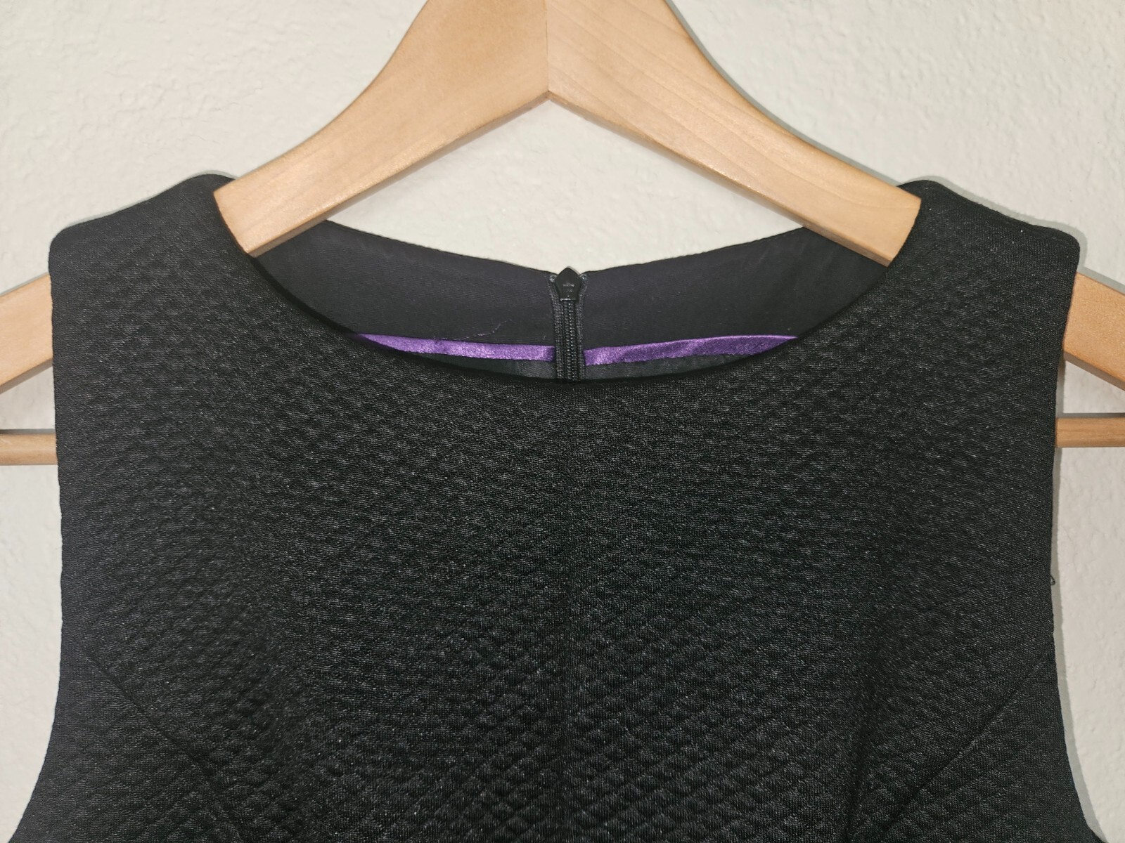 Picture 4 of 9