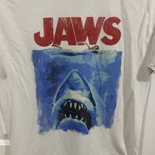 Jaws Movie Print T Shirt Size Medium - Picture 2 of 6