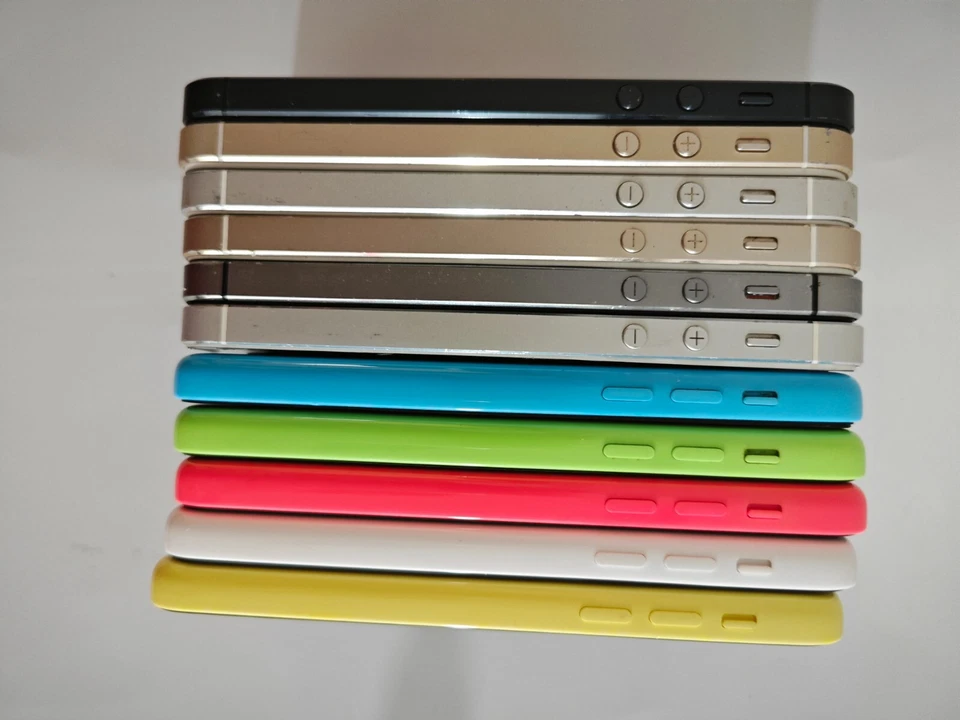Apple iPhone 5 5C 5S - 8/16/32GB - ALL colors (unlocked) used phone - Image 3 of 4