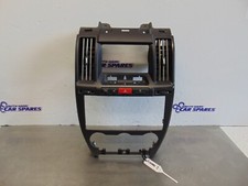 Landrover Freelander Stereo Surround 06-10 2 mk2 Fascia Hazard Switch Dash Vents