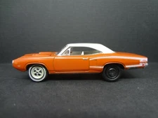 Johnny Lightning 1970 Dodge Coronet Super Bee Mango - Loose 1:64