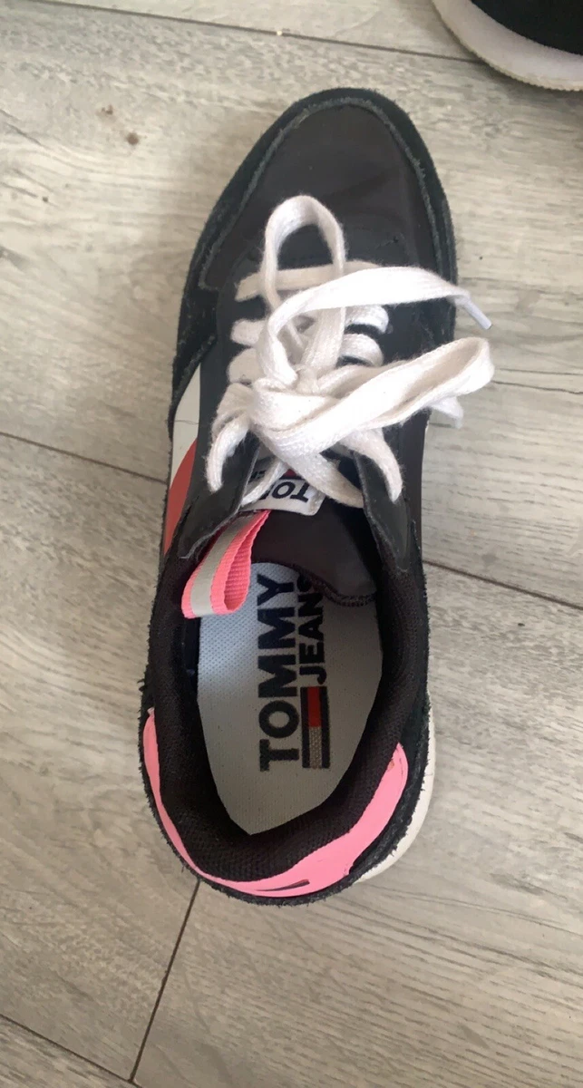 Tommy hilfiger trainers store size 4