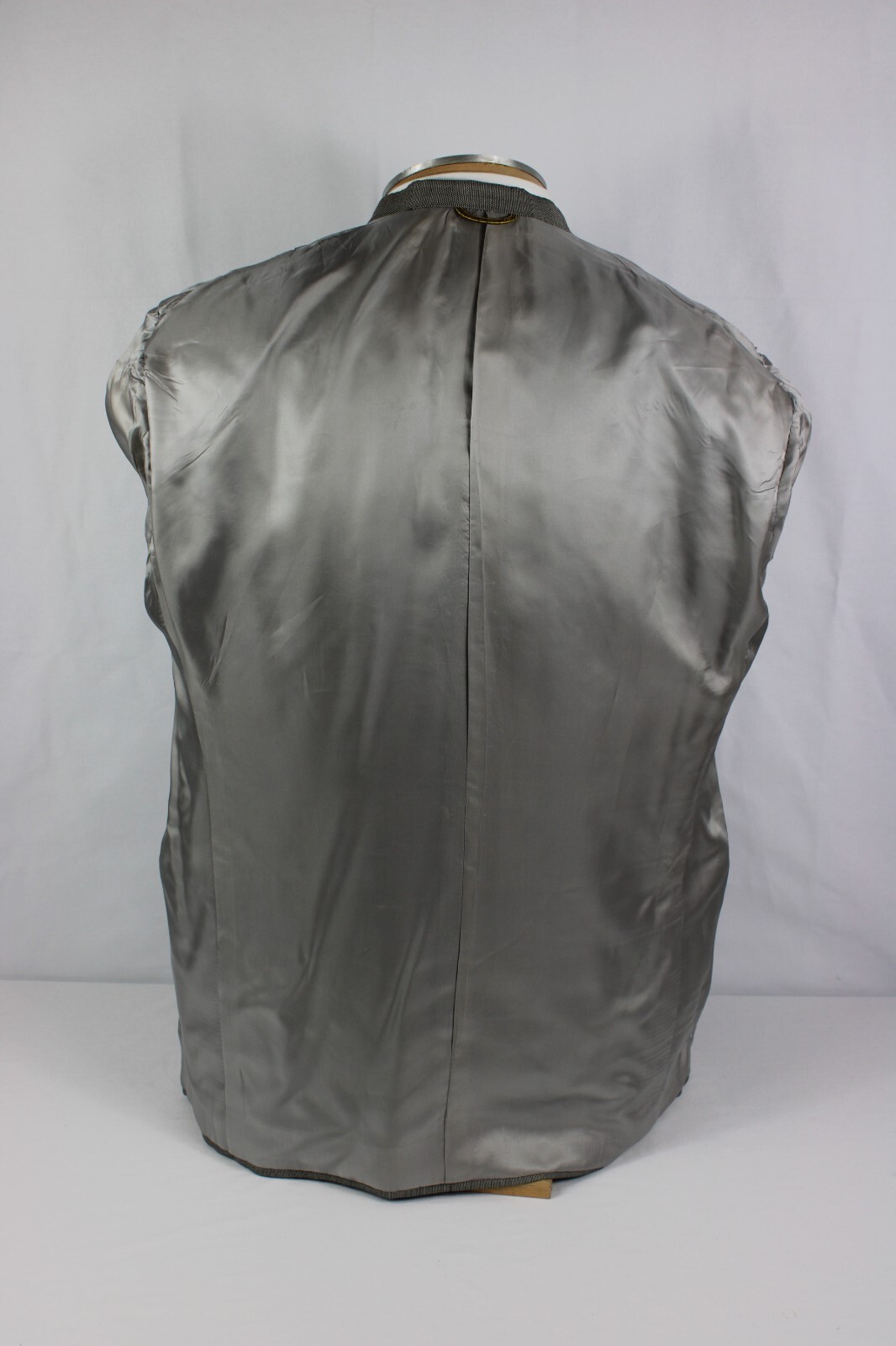 Hart Schaffner Marx Mens Suit 44R Light Gray Wool 2 Piece 36x29 Pleated