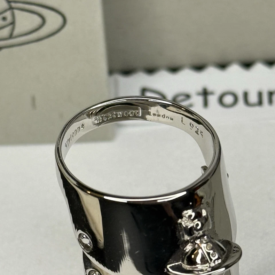 Vivienne Westwood Nana 3D 925 Silver Metal Armor Ring Size 6-8 New in Box - Image 3 of 4