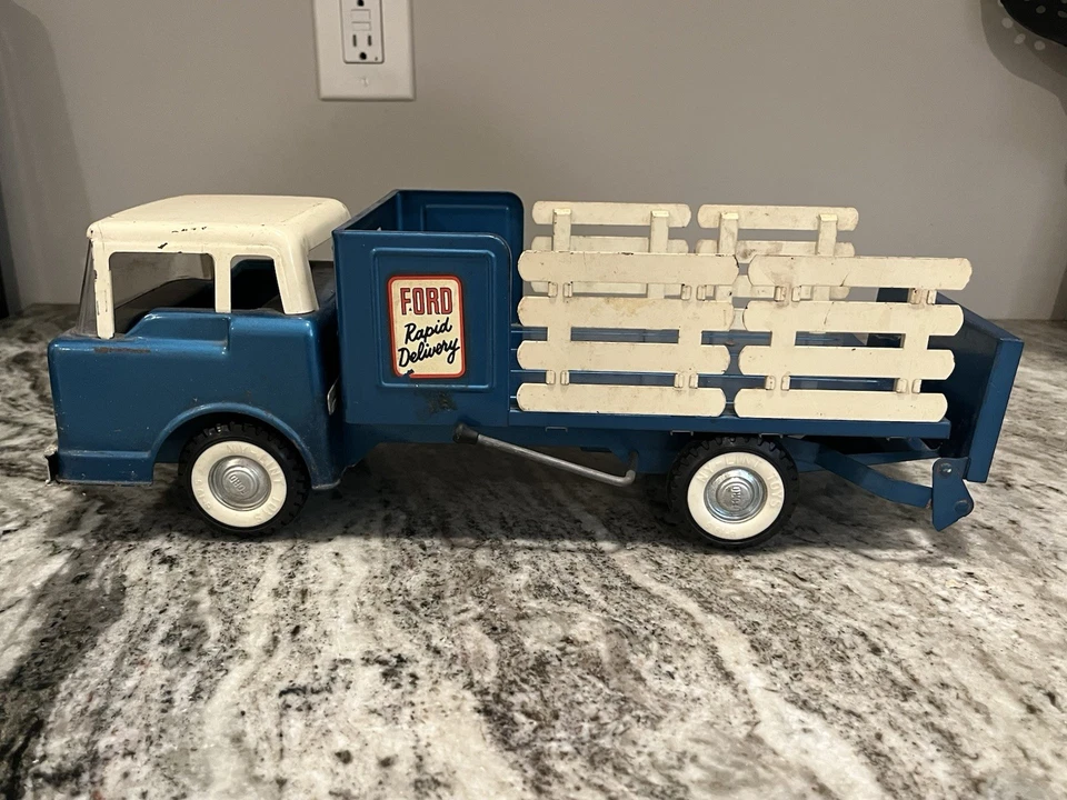 Vtg Nylint Toys Ford Cab Over Rapid Delivery Stake Truck Original Pressed Steel - Image 2 of 4