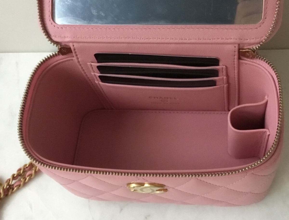 New CHANEL 22K Vanity Case Top Gold CHAIN Handle Barbie Pink