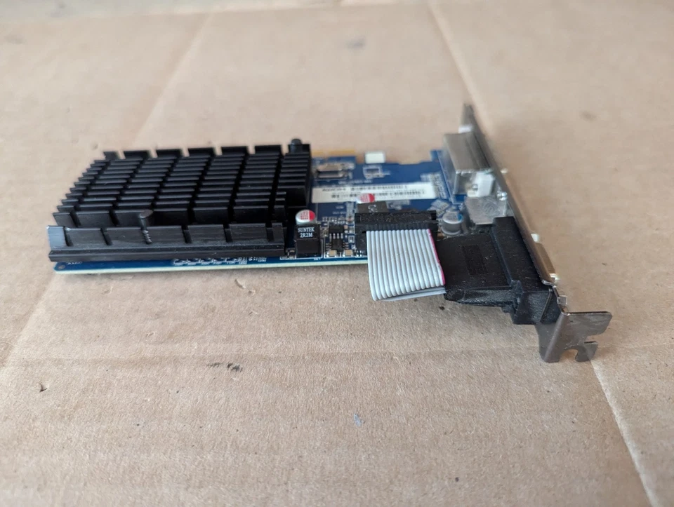 SAPPHIRE R5 230 1GB DDR3 PCIE HDMI/DVI-D/VGA HIGH PROFILE GRAPHICS CARD - Image 4 of 4