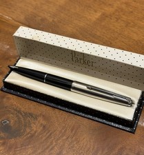 Vintage Parker 61 Black Steel Cap Capillary Ink Filler Fountain Pen  - Boxed