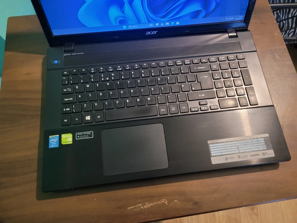 Acer Aspire V3-772G 17.3" Laptop Intel i7 NVIDIA 16GB RAM 256GB SSD 1.5TB HDD - Image 2 of 4