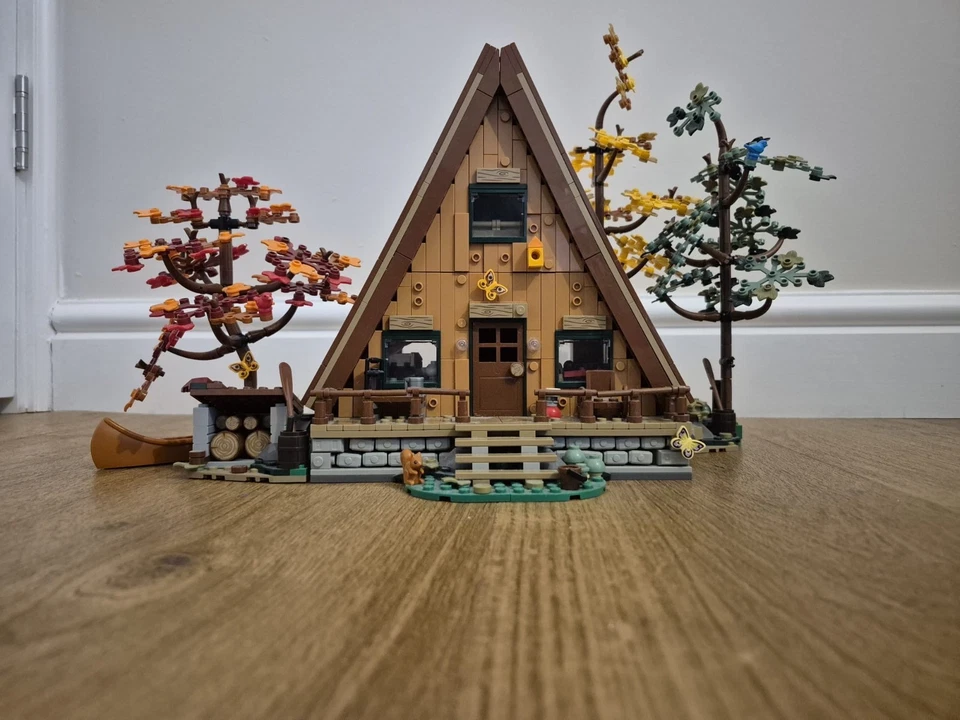 LEGO Ideas 21338 A-Frame Cabin, photo 2 of 5