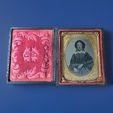 Ambrotype 1/9th Plate Antique Photograph & Case - Young Lady, Age 23 - 1861 (W)