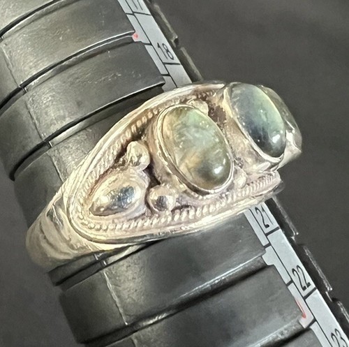 Vintage Sterling Silver 925 3 Stone Ring Size 9 - Picture 11 of 15