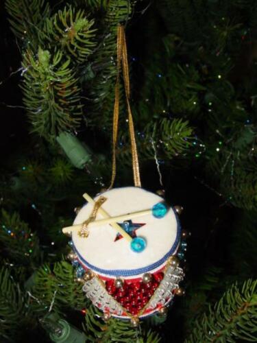 (3) FINISHED WALCO Holiday Ornament Kit :RED WHITE & BLUE CHRISTMAS DRUMS - Picture 2 of 4