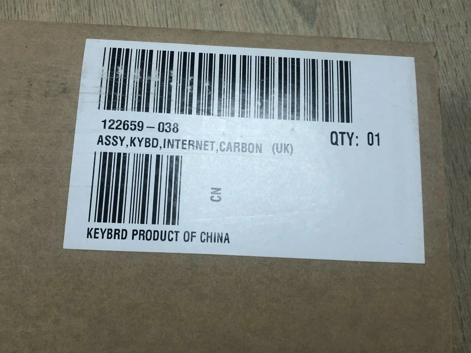 NEW x 1 COMPAQ 122659-038 UK PS/2 KEYBOARD - Image 3 of 3