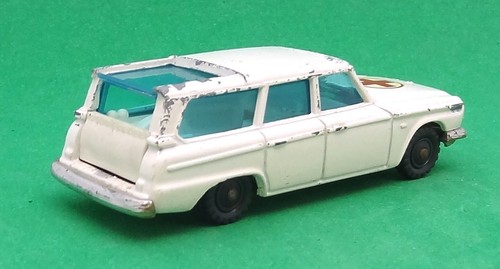 CORGI HUSKY - STUDEBAKER AMBULANCE - - Picture 3 of 4