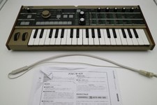 Korg microKorg 37-Key Analog Modeling Synthesizer with Vocoder
