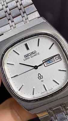 RARE Seiko Lord Quartz 7143-5010 TV Shape Day Date Silver Dial