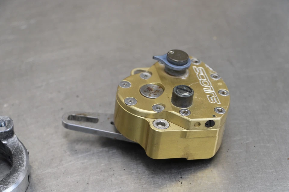 04-05 KAWASAKI NINJA ZX10R STEERING DAMPER STABILIZER Scotts - Imagem 3 de 4