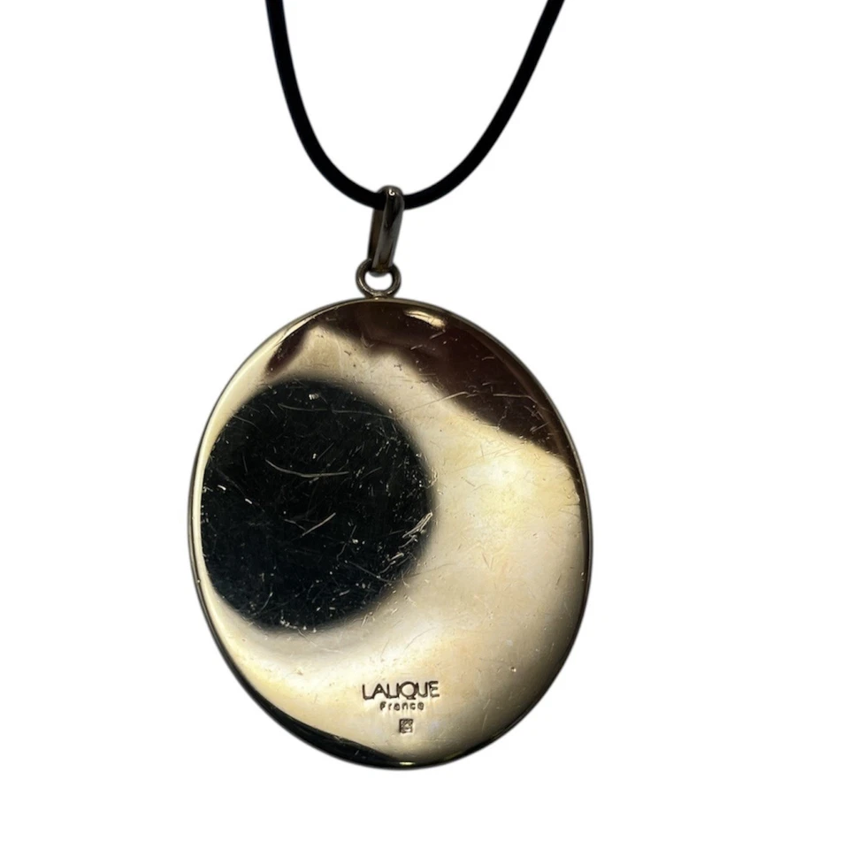 Lalique France Clemence/Lady Cameo Iridescent/Opalescent Blue Crystal Necklace - Image 4 of 4