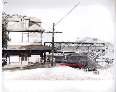 8x10 Central Railroad of New Jersey Loco #2403 At Station with Workers Studio B