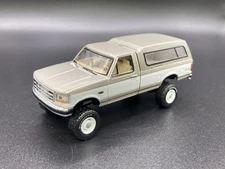 1997 Ford F-250 Lifted 4x4 Truck 1/64 Diecast Custom Greenlight Off Road Pickup