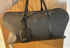 Original Hugo Boss Weekender / im Beutel mit Gurt / Neu  &  unbenutzt !
