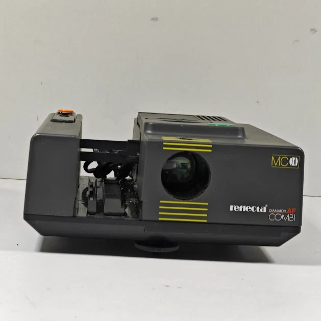 Matériel & Accessoires - Projecteur diapos REALT semi automatique 150, dans sa housse d'origine