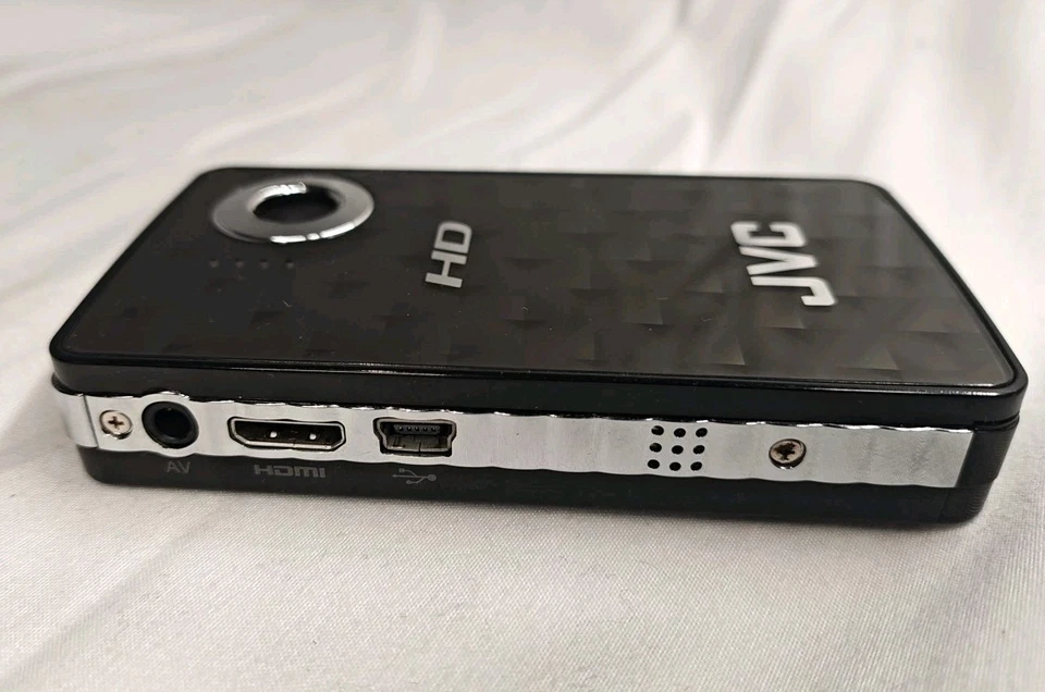 JVC GC-FM1BU HD Memory Camera 1080P 8MP Digital Camcorder W/ SD Card, Cables.  - Image 4 of 4