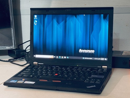 Lenovo ThinkPad X220 IPS Laptop-Intel i7 2620M-16GB RAM-240GB SSD WIN 10 - Picture 9 of 15