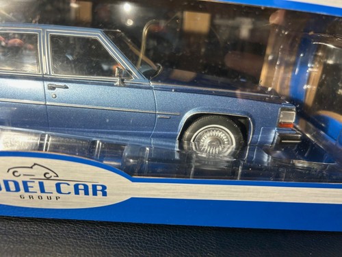 1/18 MCG - 1982 CADILLAC FLEETWOOD BROUGHAM - LIGHT BLUE METALLIC - Picture 15 of 24