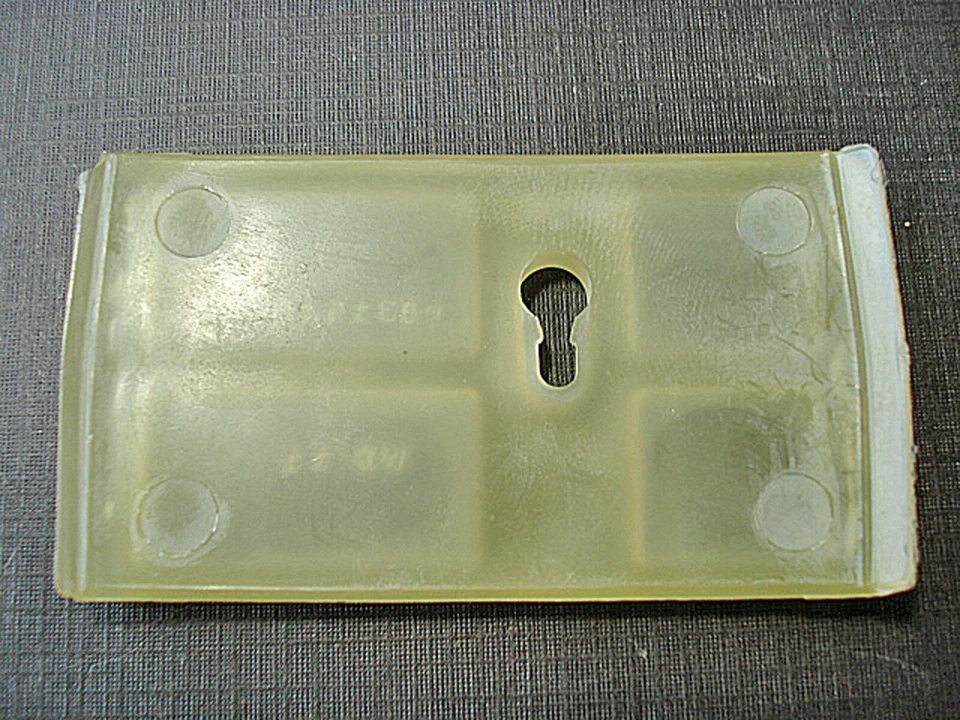 6 piezas clips de moldura inferiores para puerta NORS 1976 1977 Buick Riviera y Cadillac Eldorado Foto 3 de 4