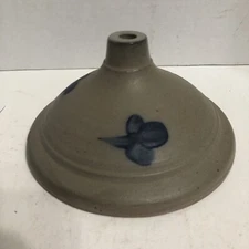 Rowe Pottery Works 1993 Lid With Center Hole Or Fennel ￼