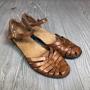baretraps fisherman sandals