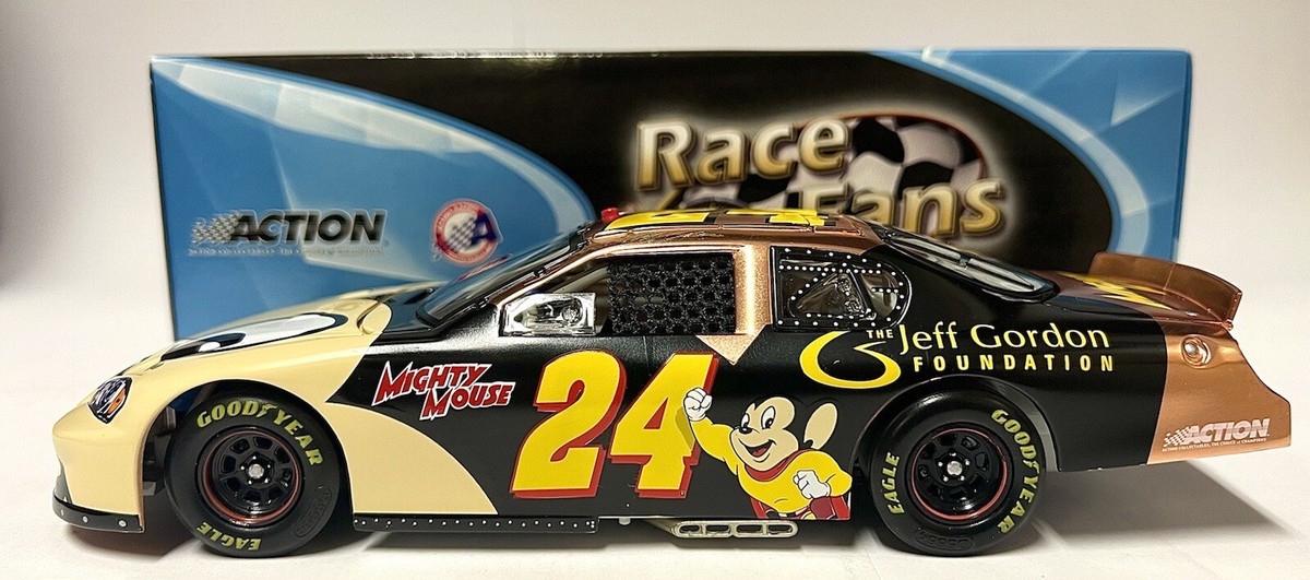 2006'JEFF GORDON 限定品 マイティマウス １/24スケール Jeff Gordon #24 Foundation/Mighty Mouse 2006 Monte Carlo