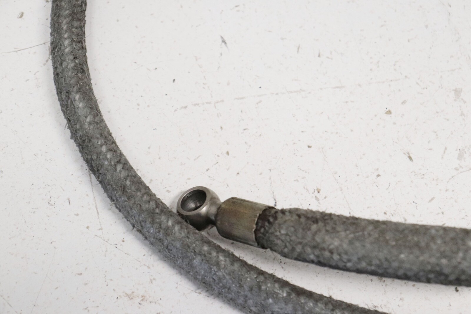Maserati Quattroporte 2004-2006 Oil cooler line