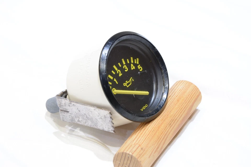 Porsche 944 Oil Pressure Gauge 52mm YELLOW DIAL # 94464111700 9.84 - Image 3 of 4