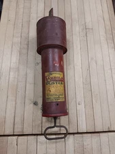 Carbola Powder Duster Tin Sprayer Farm Tool