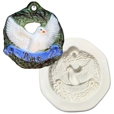 6.25"X 5.5" Deep 1.5" Peace Dove Wreath Mold Glass Fusing
