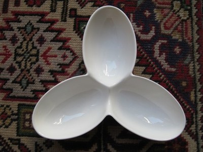 MAXWELL WILLIAMS : 3-armiges Schälchen, Beilagenschale, Porzellan, weiß