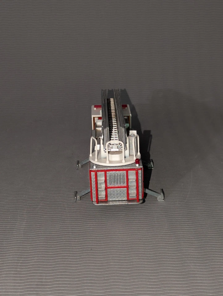 1/50 Diecast Fire Engine Aerial Truck - Emergency One / Conrad # 5504 W. Germany - Image 4 of 4